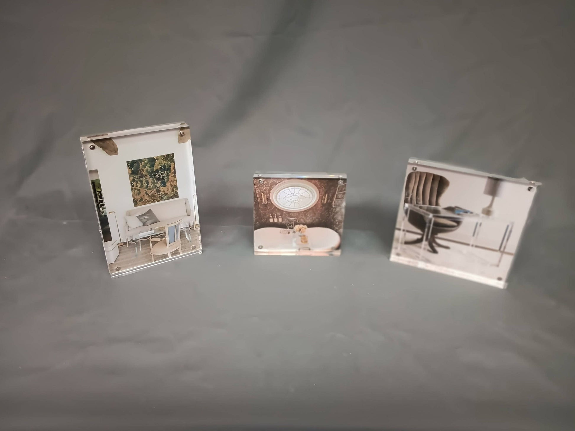 Acrylic Freestanding Double Sided Frameless Plexiglas Stand